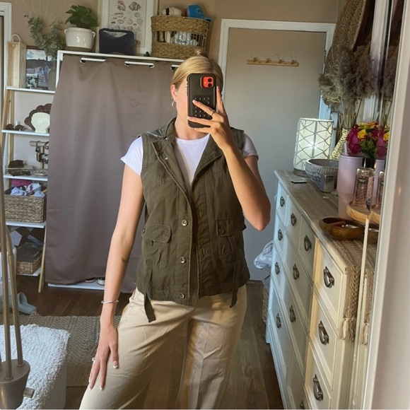 Arizona army green utility vest hood is removable - Picture 5 of 14